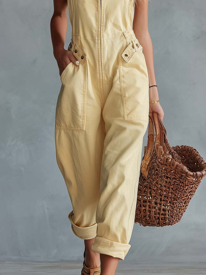 Puglia | Salopette in denim lavato dal carattere vintage e moderno
