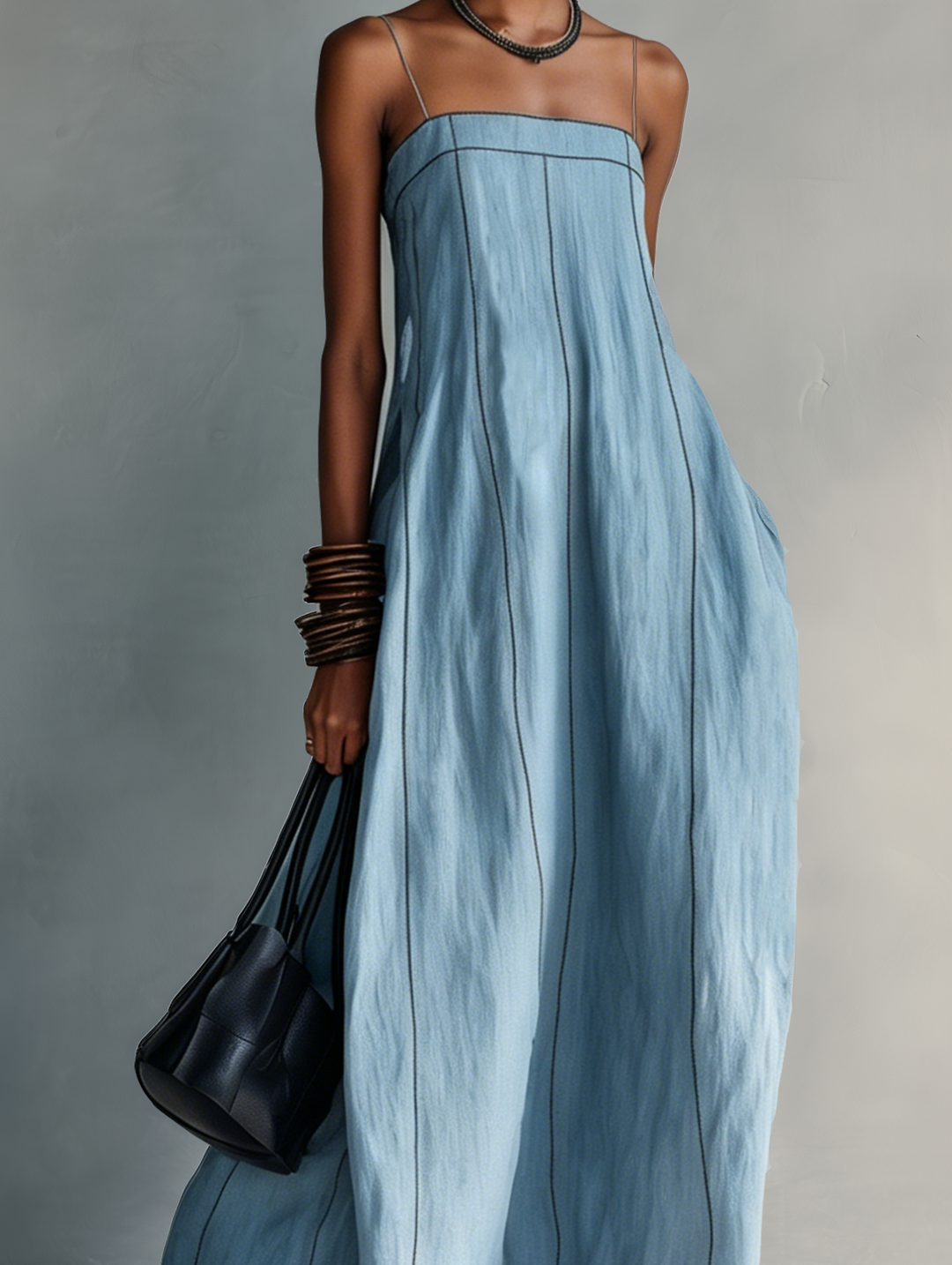 Berenice | Maxi abito azzurro smanicato dalla linea morbida