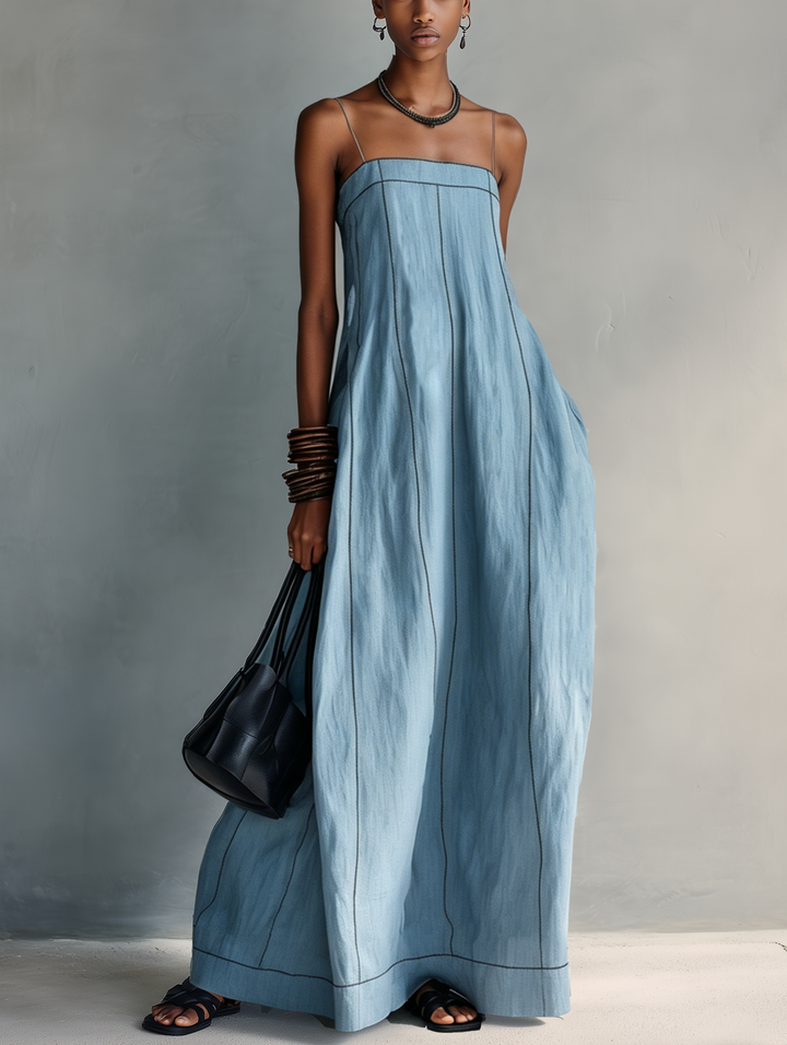 Berenice | Maxi abito azzurro smanicato dalla linea morbida