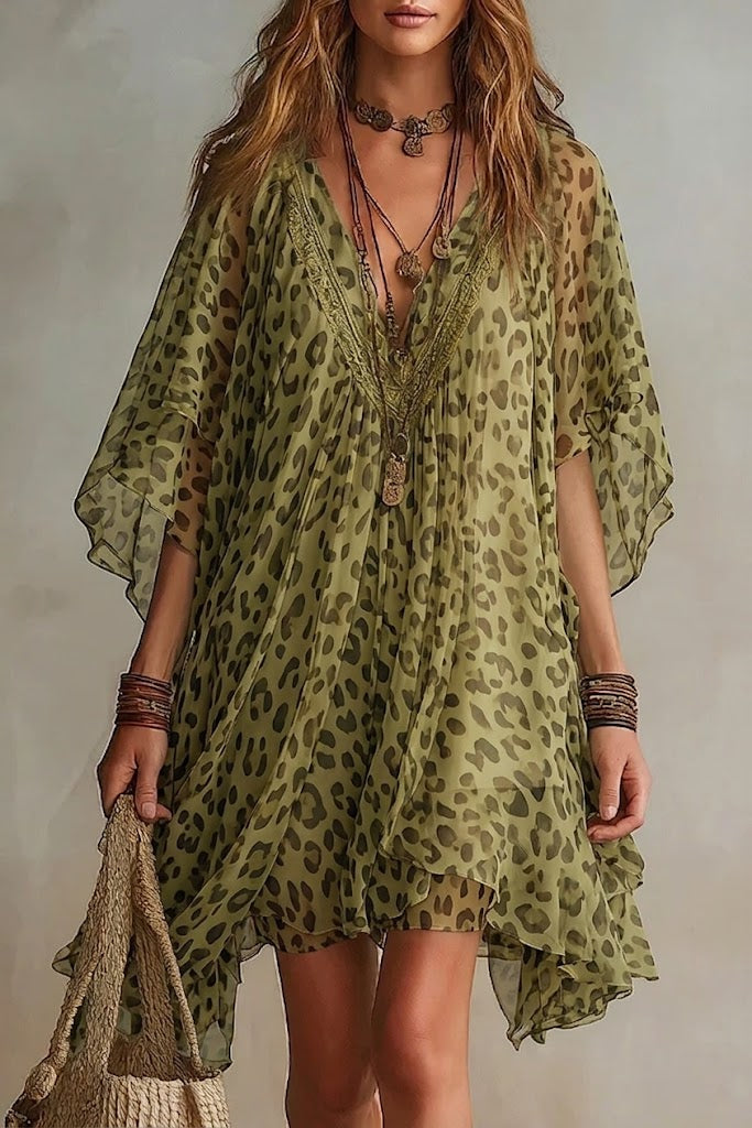 Sole  | Abito kaftan in chiffon leopardato verde oliva con scollo a V