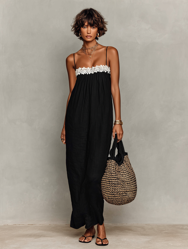 Greta | Maxi abito nero con dettaglio in pizzo e spalline sottili