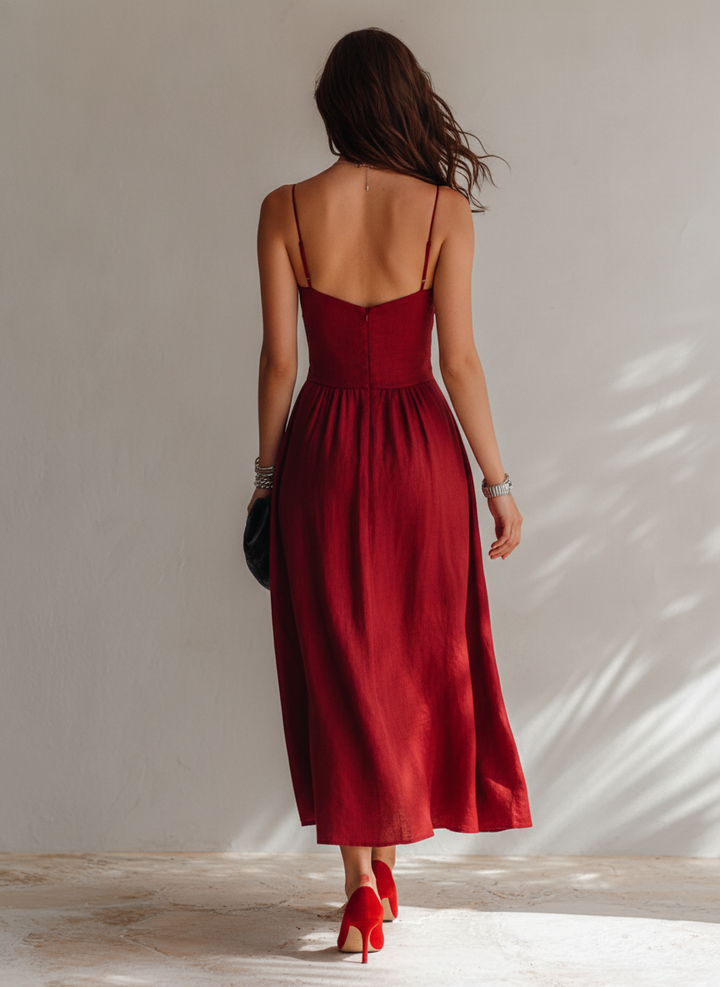 Alba | Midi abito rosso con scollo a cuore e corpetto arricciato