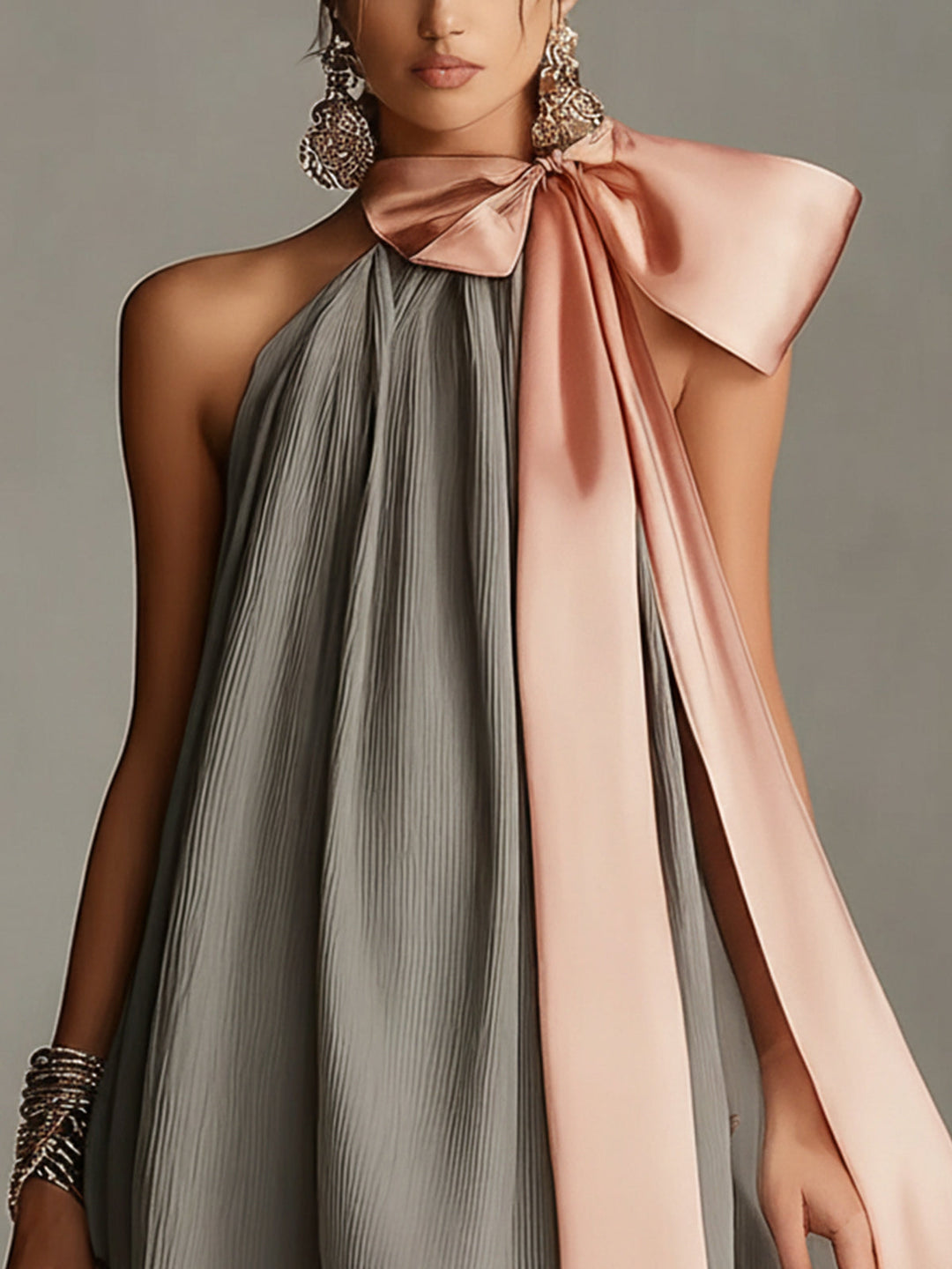 Spoleto | Mini abito grigio in satin con fiocco rosa e pizzo