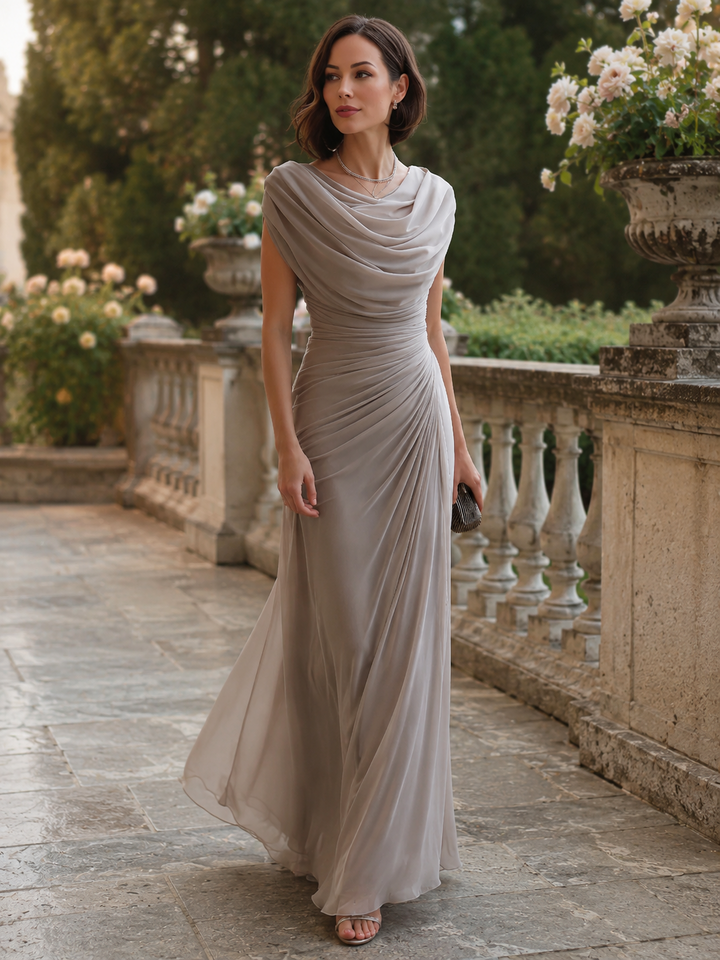 Vulcano | Abito maxi drappeggiato con scollo a cascata dal fascino senza tempo